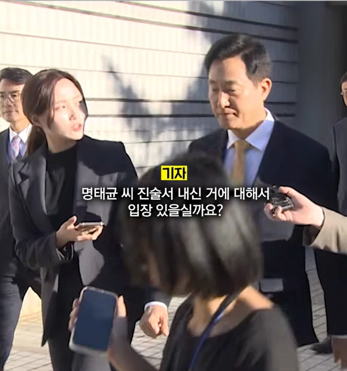 오세훈, 대답 없이 직진하다 홱 돌아 "잔인하지 않아요?" (3)