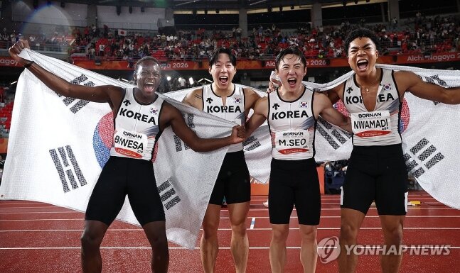 남자 400m 계주 대표팀 동메달… 한국신기록 0.06초 단축 (3)