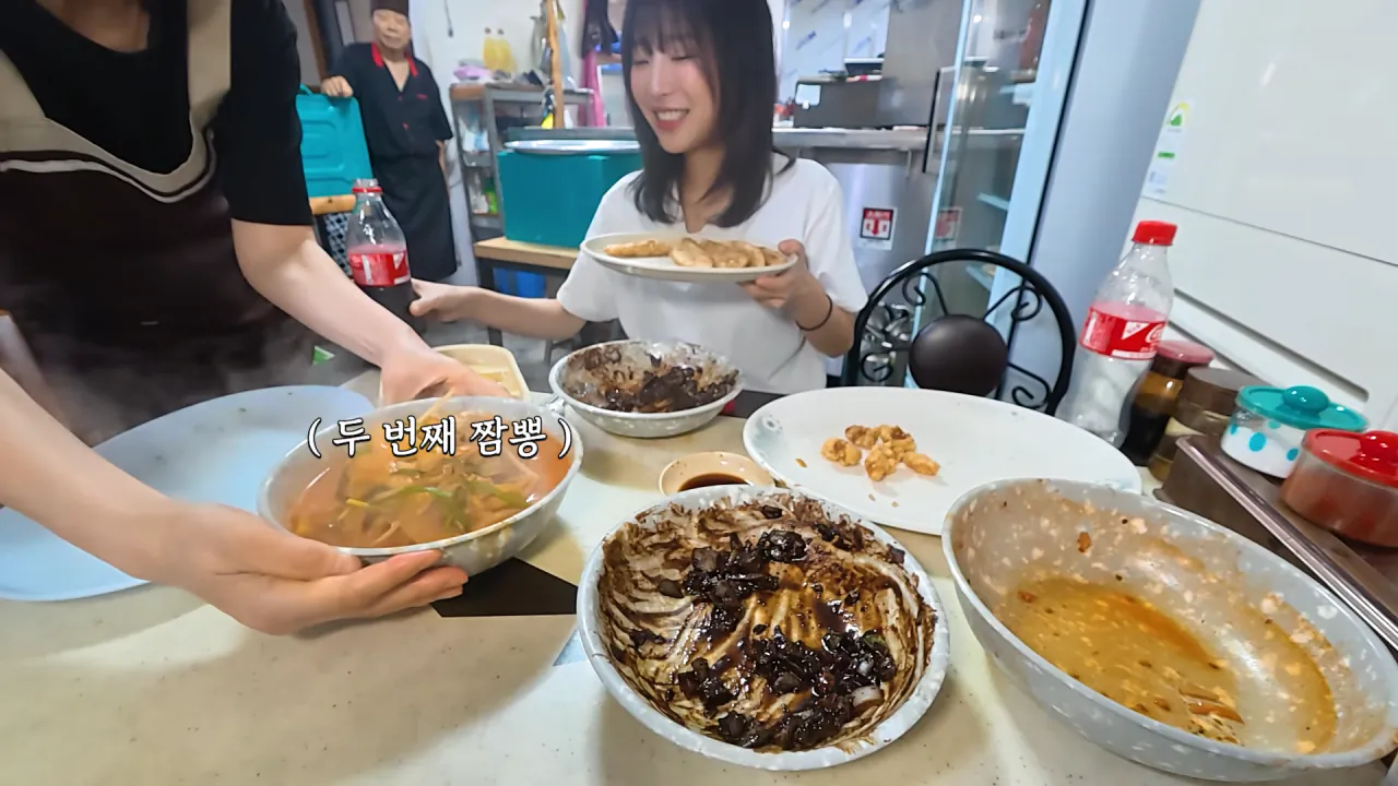 강릉 55년 중국집가서 먹방한 쯔양 근황 ㄷㄷㄷ (41)