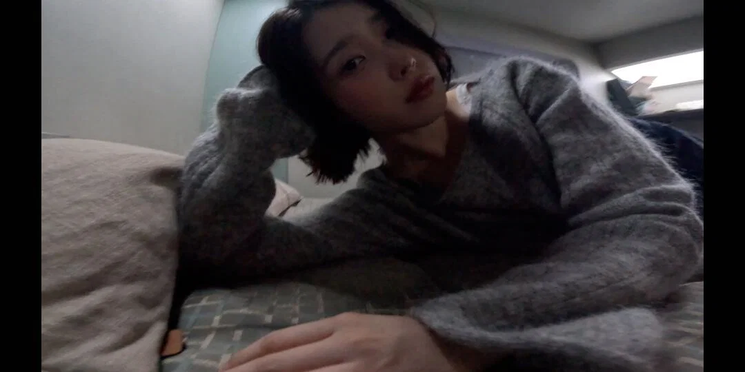 아이유 Digital Single [이 별로부터] 컨셉 포토 💫 23컷 (19)