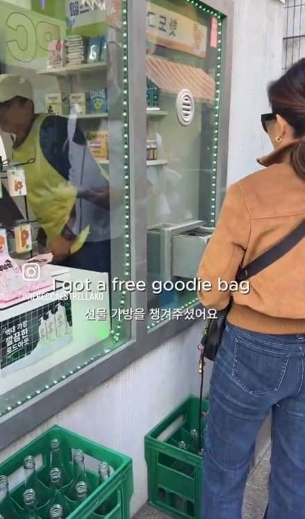 영국 금발 백인 여신과 함께 런던 콜옵 한국거리 팝업가보기. .. (11)