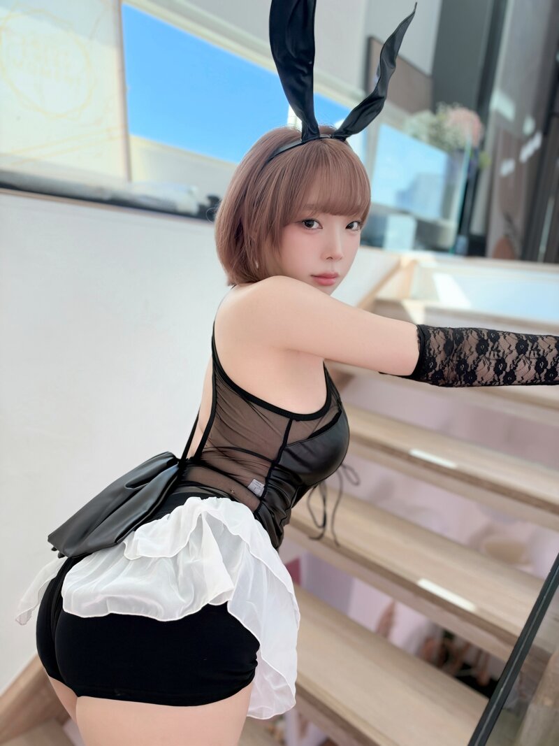 후방 ㅡ 강인경 인스타 (3)