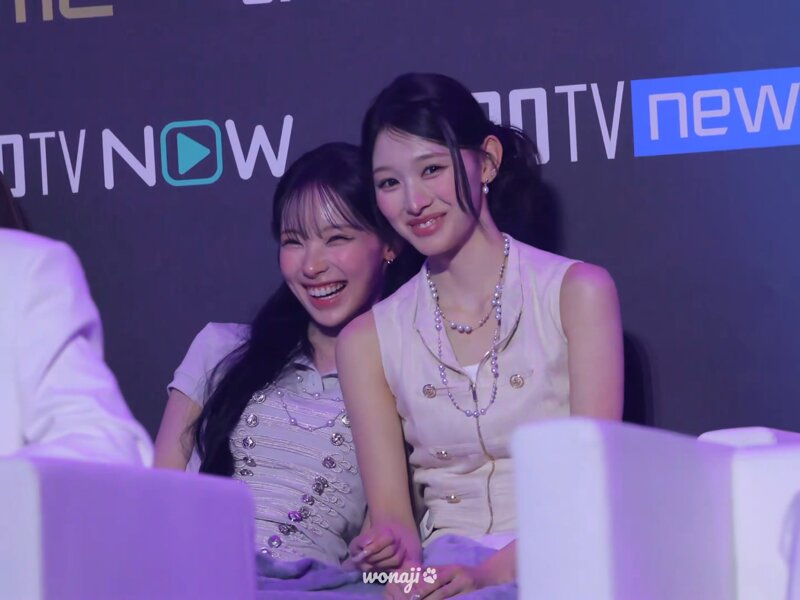 260906 원나미 ❤️❤️❤️  #원이 #미나미 #리센느 #WONI #MINAMI #RESCENE (6)
