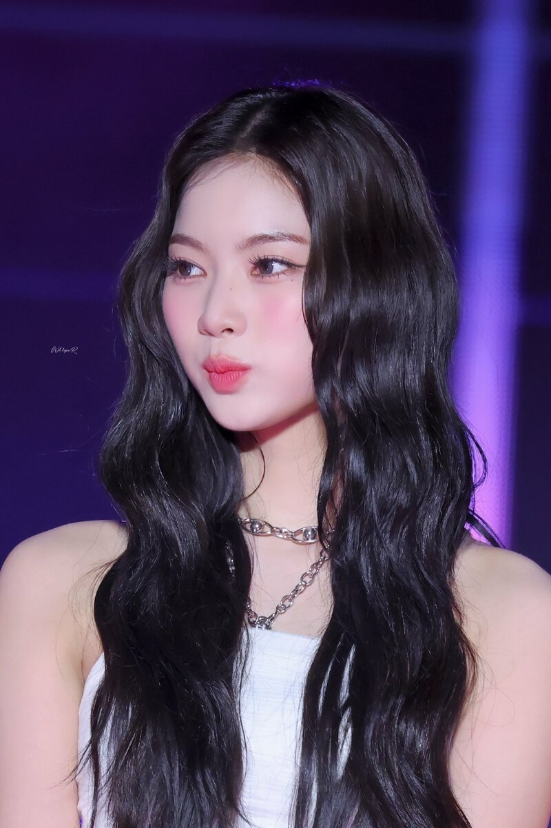1년전 스테이씨 수민, 아이사 (6)