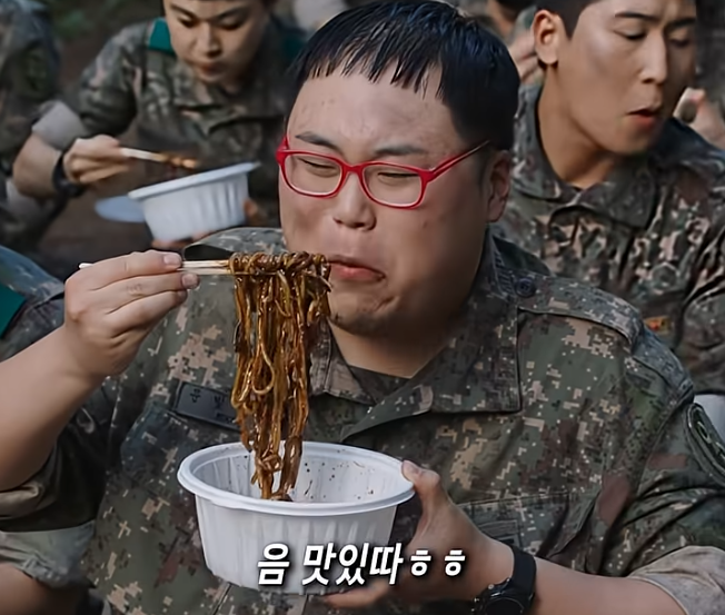 없던 애국심도 생기는 군대 (17)