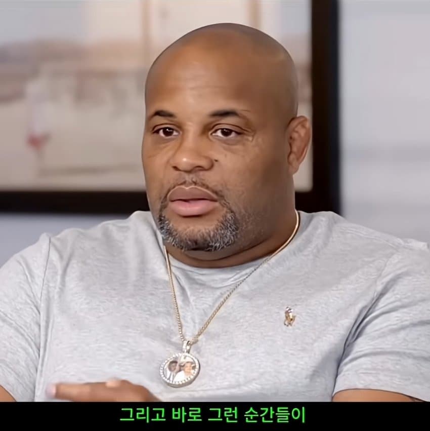 훌쩍훌쩍 학창시절 일진에게 감사를 표한 세계 챔피언 (20)