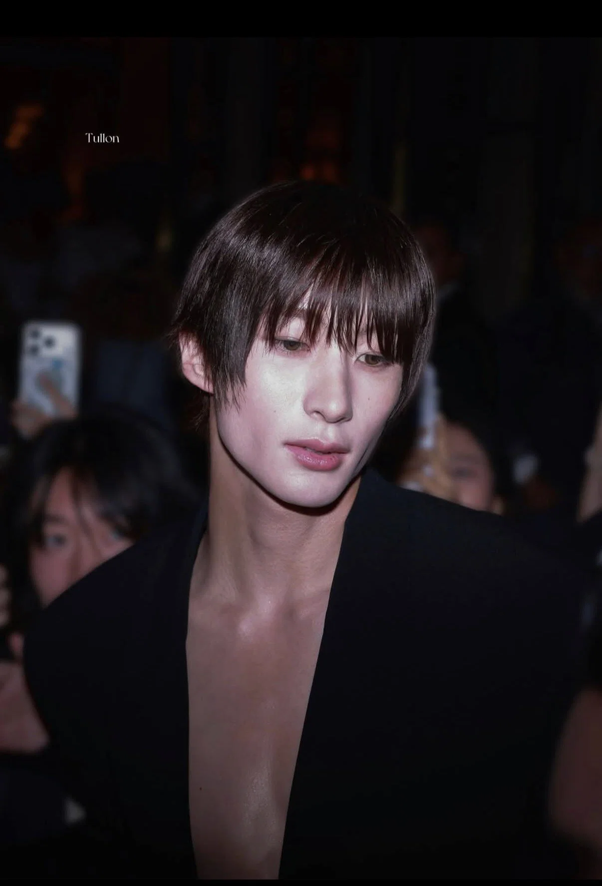 생로랑 파리 패션쇼 참석한 라이즈 앤톤 (21)