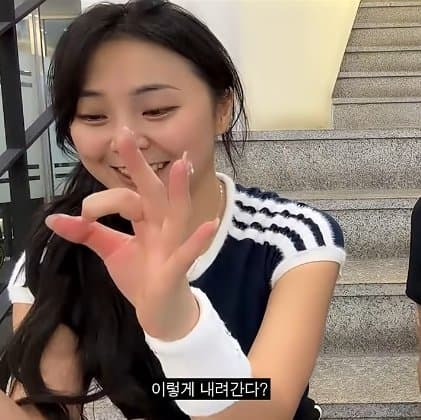 테니스 복장 규제 규제 규제때문에 화가많이난 미녀 유망주. (19)