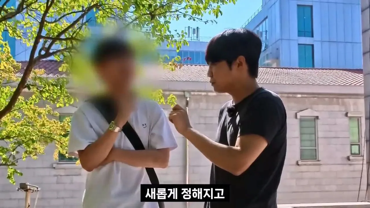 종교는 인간이 만들었다는 서울대생, 목사는 답할 수 있을까.mp4_20261001_153127.993.jpg 서울대생이 목사에게 말하는 종교는 인간이 만든것이라는 이유