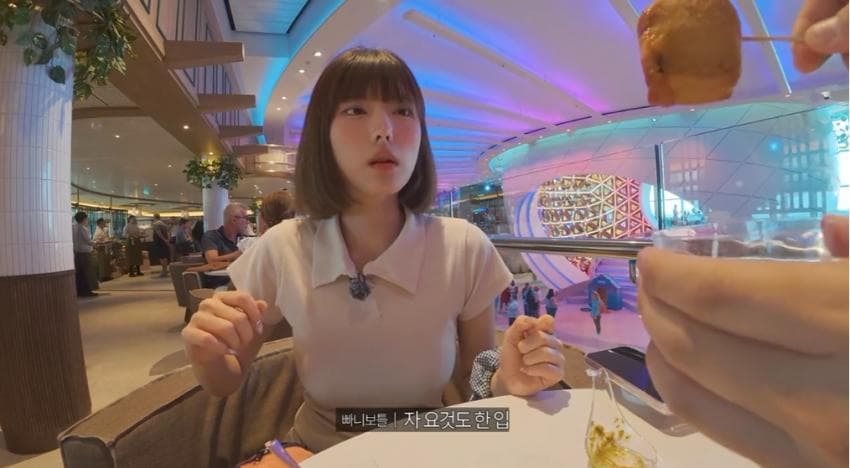 대충격. 혼자신혼여행온 빠니보틀? 일본여자 닮은 여자친구 대공개 (13)