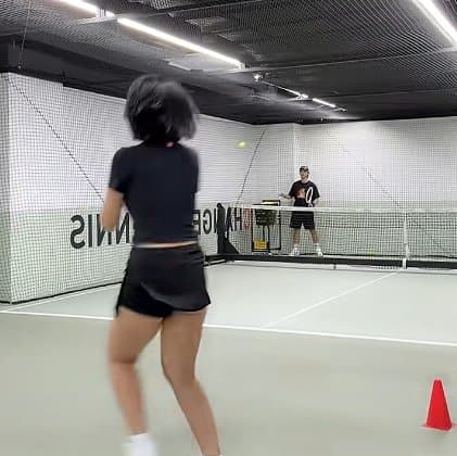 테니스 복장 규제 규제 규제때문에 화가많이난 미녀 유망주. (10)