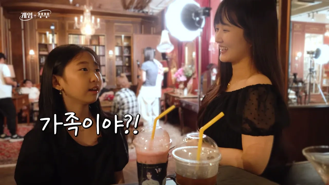 싱글벙글 임요환 가족과 가족사진 함께 찍게된 홍진호 (32)