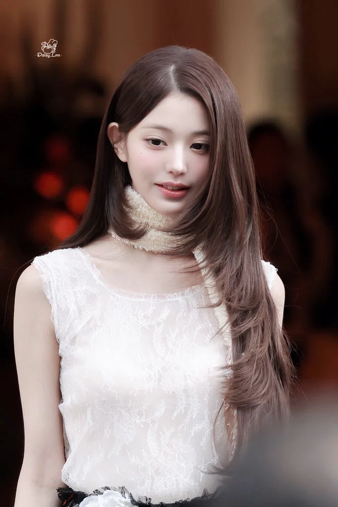 실시간 디올 2027 파리 패션쇼 참석한 장원영...twt (3)