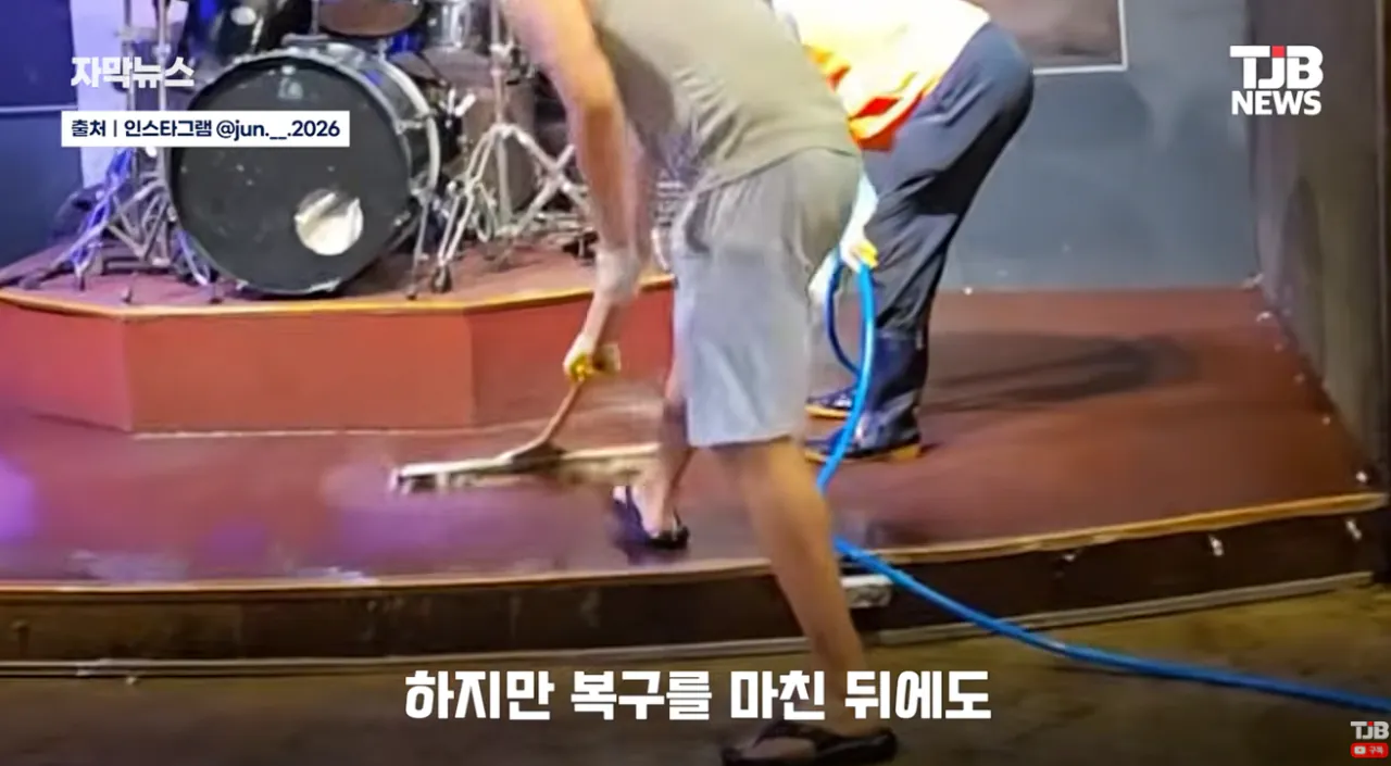 휴가 나오자마자 거제로… 폭우 소식에 달려간 23살 군인 (9).png 휴가 나오자마자 거제로 폭우 소식에 달려간 23살 군인