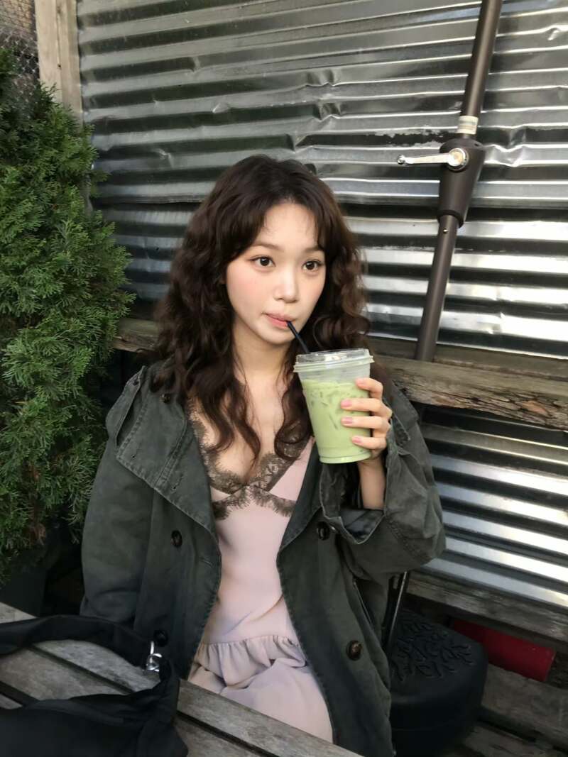 히피펌한 르세라핌 김채원 (2)