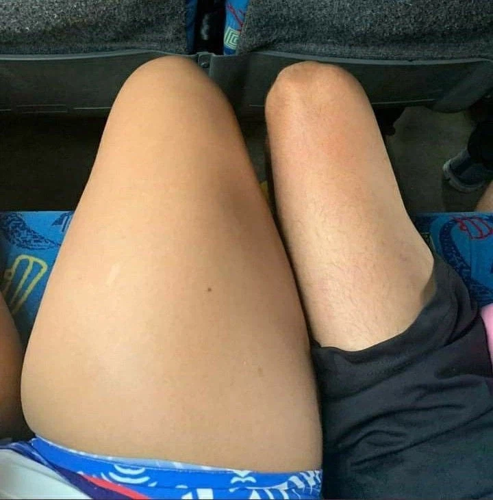 설레는 남녀 허벅지 차이