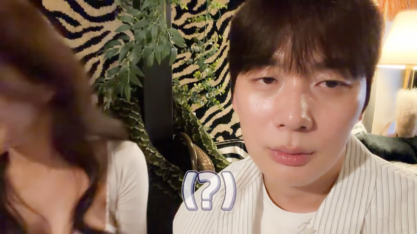 영포티를 홀린 여캠의 눈빛 (21)