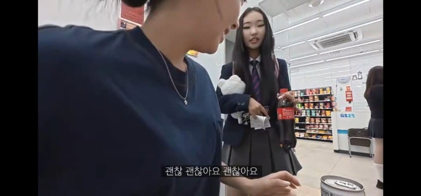 한국인 여성이 몽골 편의점에서 당황한 이유 (5)
