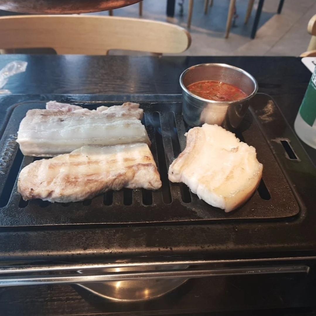 (속보)최근 폐업한 벡중원 제주도흑돼지전문점 (2)