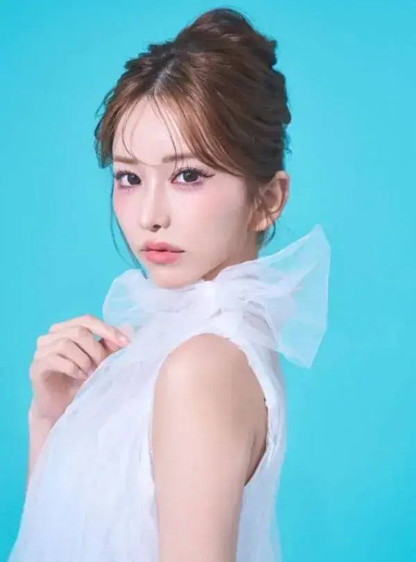 마약 빨고 체포된 H컵 No.1캬바죠로 난리난 일본 (5)