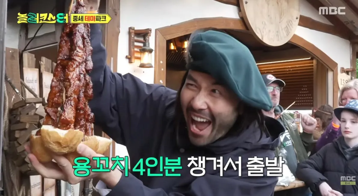 갑옷 입고 용고기 먹는다는 독일의 중세 축제…jpg