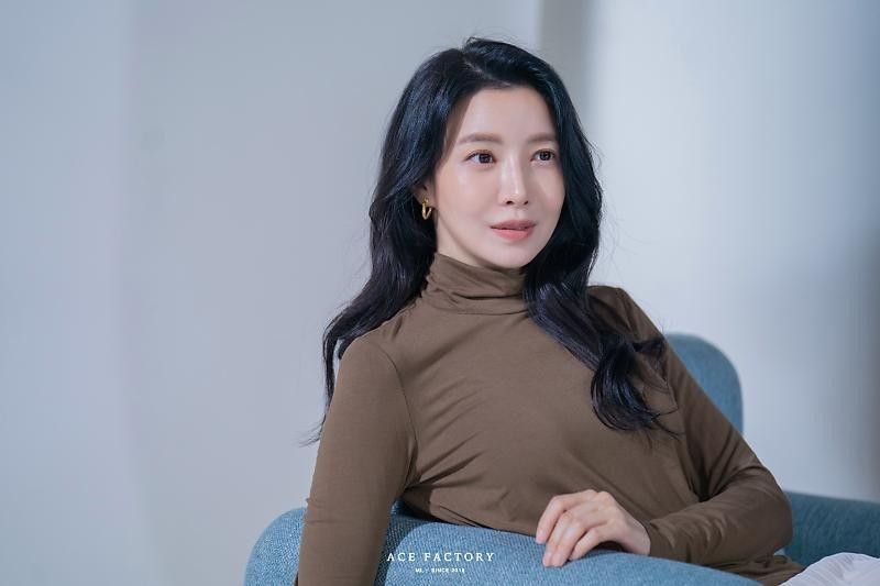 어쩌다 한번 윤세아 (9)