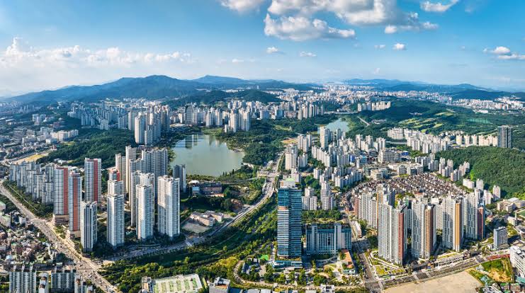 한국도 70년대 일본보고 우리가 더 잘산다는 자위는 안했는데... (11)