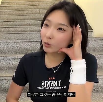 테니스 복장 규제 규제 규제때문에 화가많이난 미녀 유망주. (25)