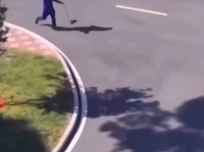 5369c055123eabe4ffe86fd1b6e8ba17ab73e733.gif