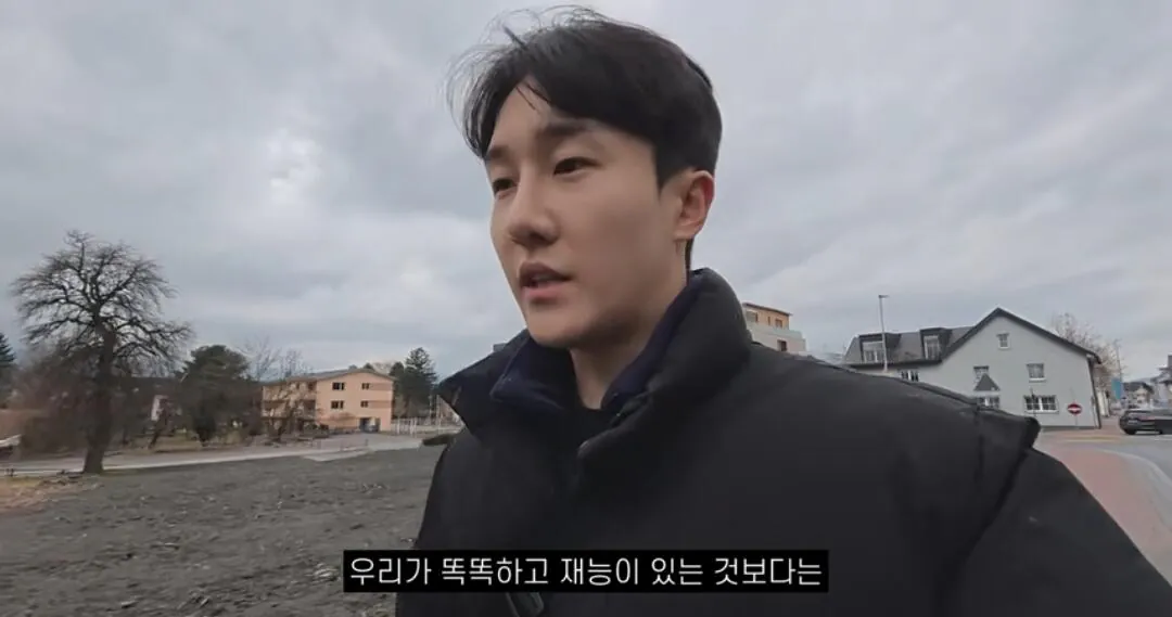 100만 여행유튜버가 깨달은 인생에서 가장 중요한것.jpg