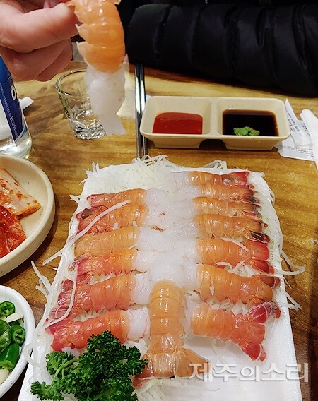 먹을거 쥐뿔도 없는 제주도 근황 (33)