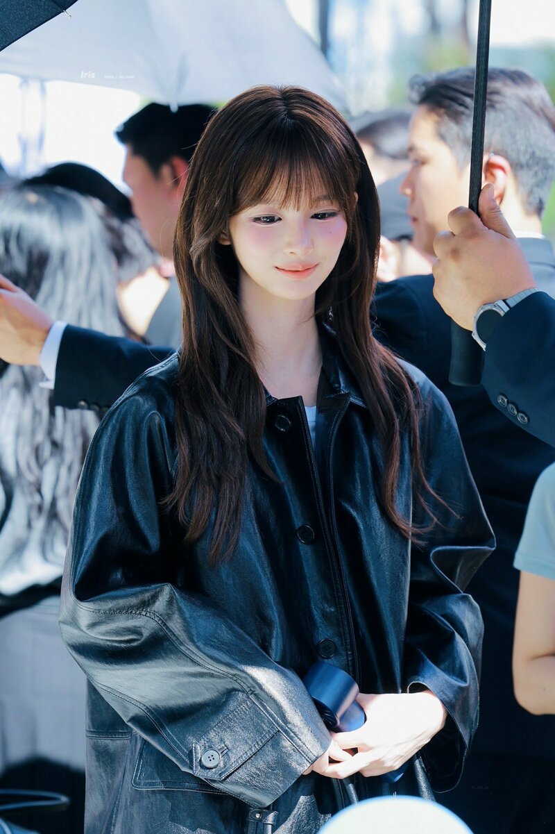 설윤 (4)