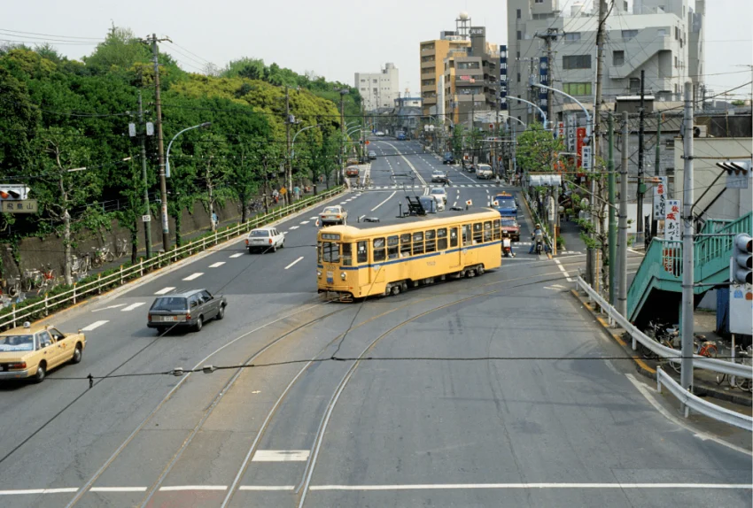 한국도 70년대 일본보고 우리가 더 잘산다는 자위는 안했는데... (2)