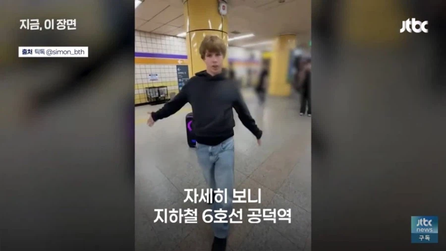 6호선에 나타난 외국인 관종 틱톡 빌런 (5)