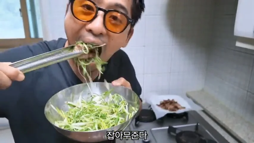 결혼한 유부남이 세상에서 가장 행복한 순간 ㄷㄷㄷ (66)