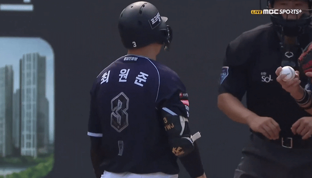 오늘자 어느 KBO 선수의 인성