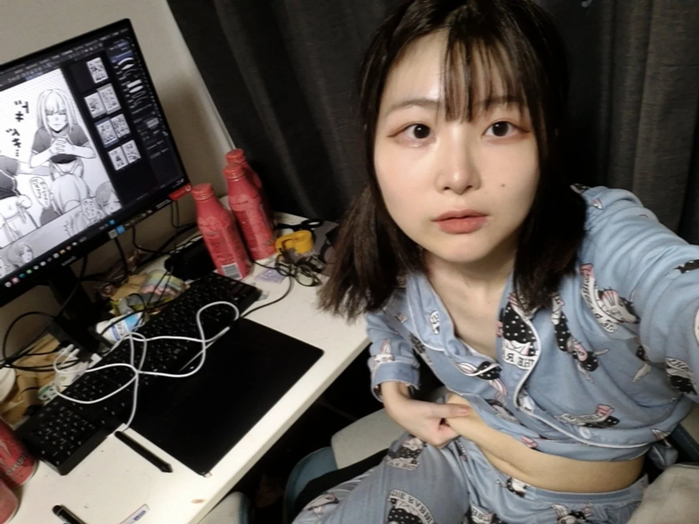 뱃살있는 여자만 그리는 만화가 (2)
