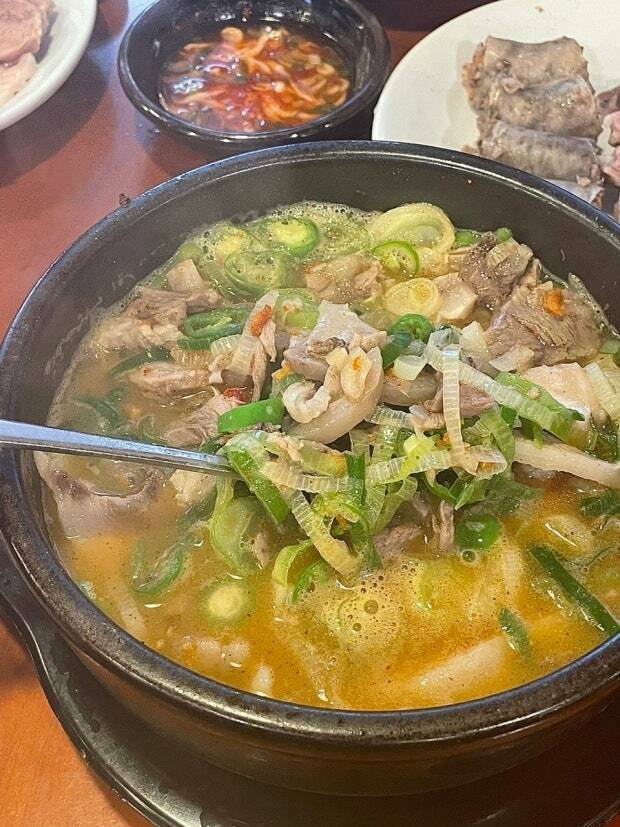 이견없는 전국에서 가장 유명한 순대국집 (4)