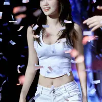 귀여운 김채원 런던콘서트짤