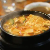 식당에 고기 먹으러 가면 50 대 50으로 갈린다는 난제