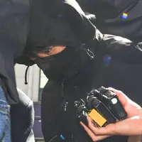 (범인눈나온사진주의) 모습 드러낸 광주 여고생 살해범..."여학생인 줄 몰랐다, 죄송"