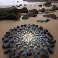 찰나에 사라지지만 정교하고도 경이로운 존 포먼의 대지 예술