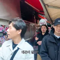 닮은꼴로 자주 언급되는 두 배우의 투샷 (+더쿠슼 댓글읽기)