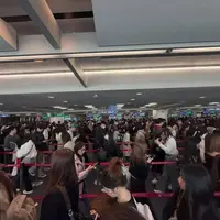 BTS 공연 하루 전 인천공항 입국장 사진을 본 남자의 댓글