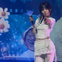 살이 너무 많이 빠져서 국내 해외 할것없이 다 걱정중인 트리플에스 멤버.